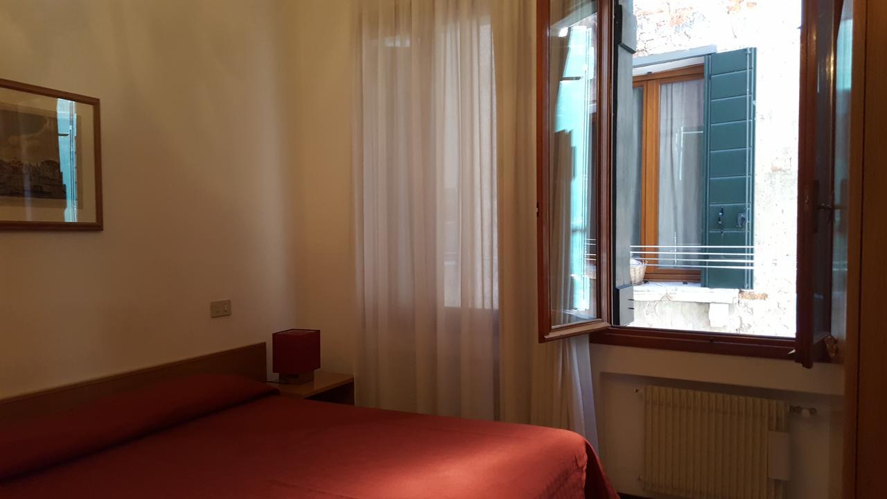 Rialto1082 Bed & Breakfast Venesia Bagian luar foto